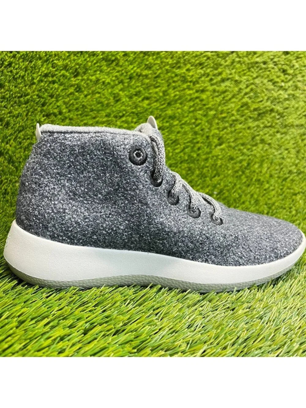Allbirds Wool Runner Up Mizzles Womens Size 9 Gray White Athletic Shoes Sneakers